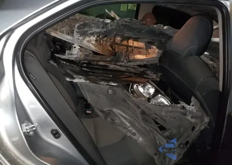 2022 Toyota Camry Le z USA, uszkodzony, nr VIN 598320